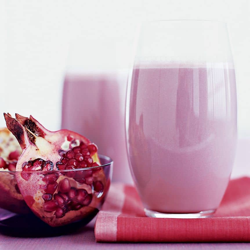 Pomegranate Smoothie: The Tastiest Way to Start Your Day - Oddingo